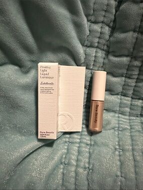 4/$15 Rare Beauty positive light liquid luminizer - exhilarate